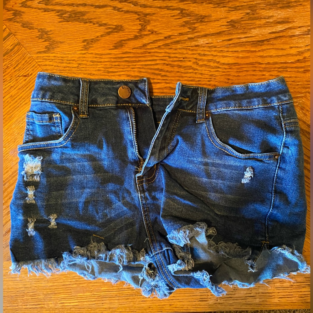 Ripped Jean shorts small